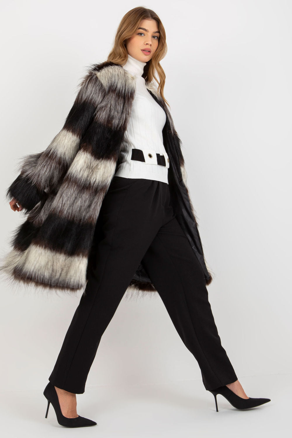 Embrace the Season: Your Ultimate Guide to Autumn and Winter Elegance