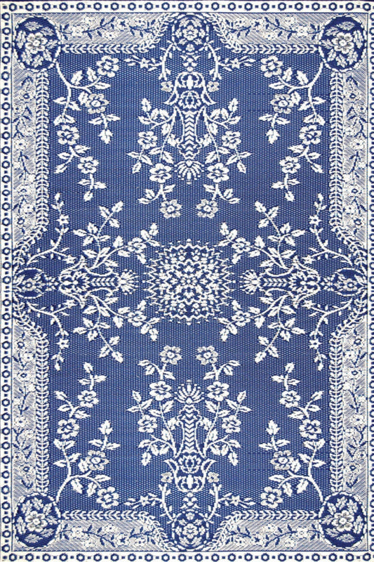 Garland Blue & White