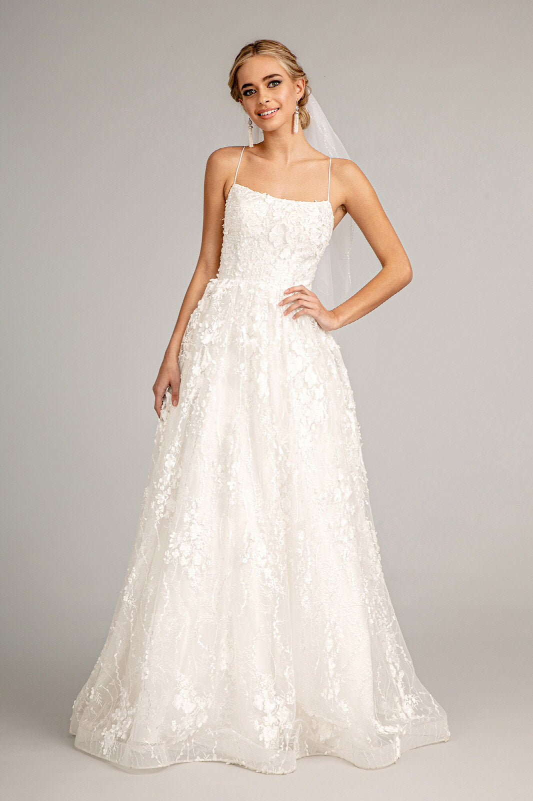 Floral Embroidered Lace-Up Mesh Wedding Gown Sweetheart Neckline GLGL1985 Elsy Style WEDDING GOWNS