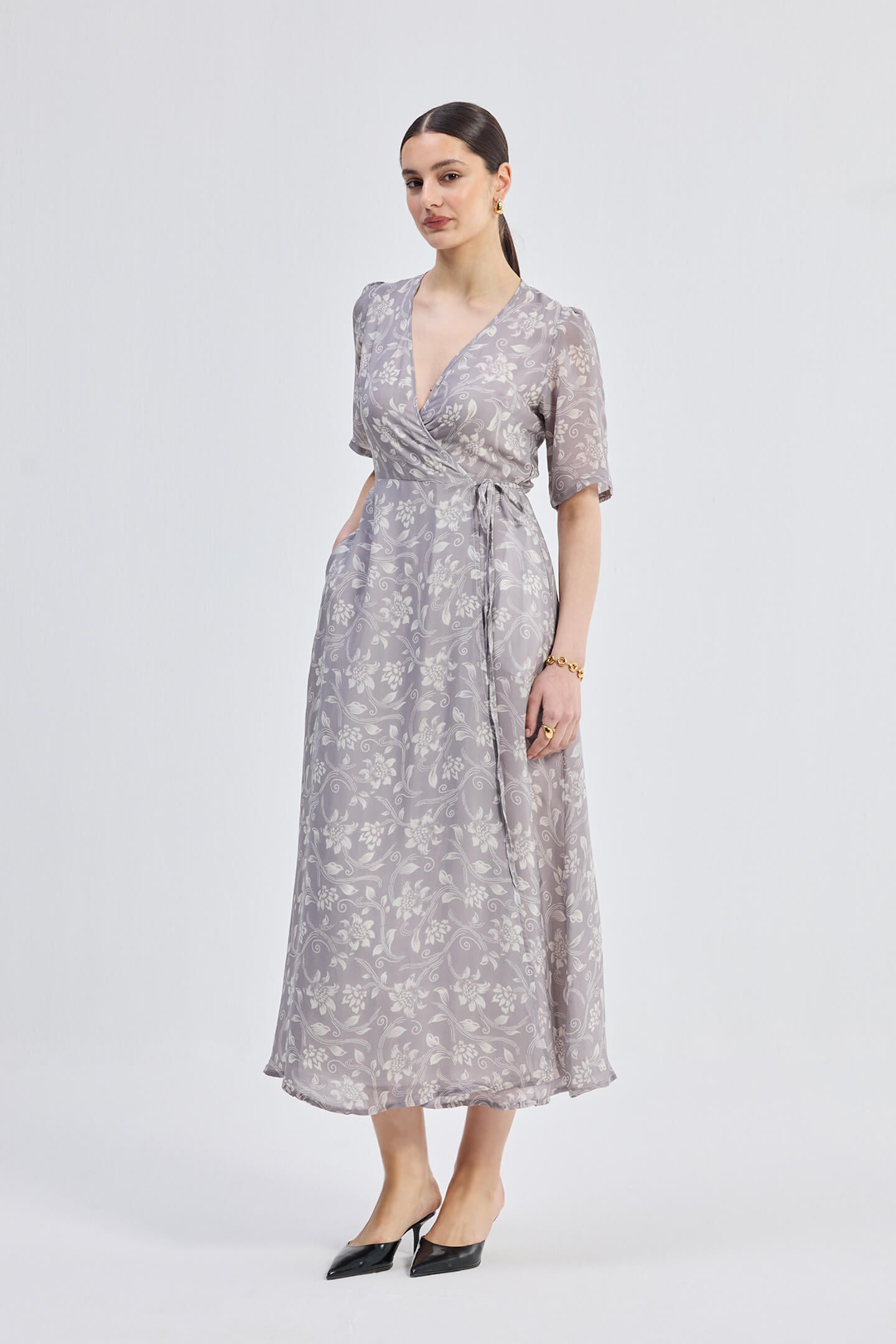 Maxi Wrap Floral dress in Vintage Vines