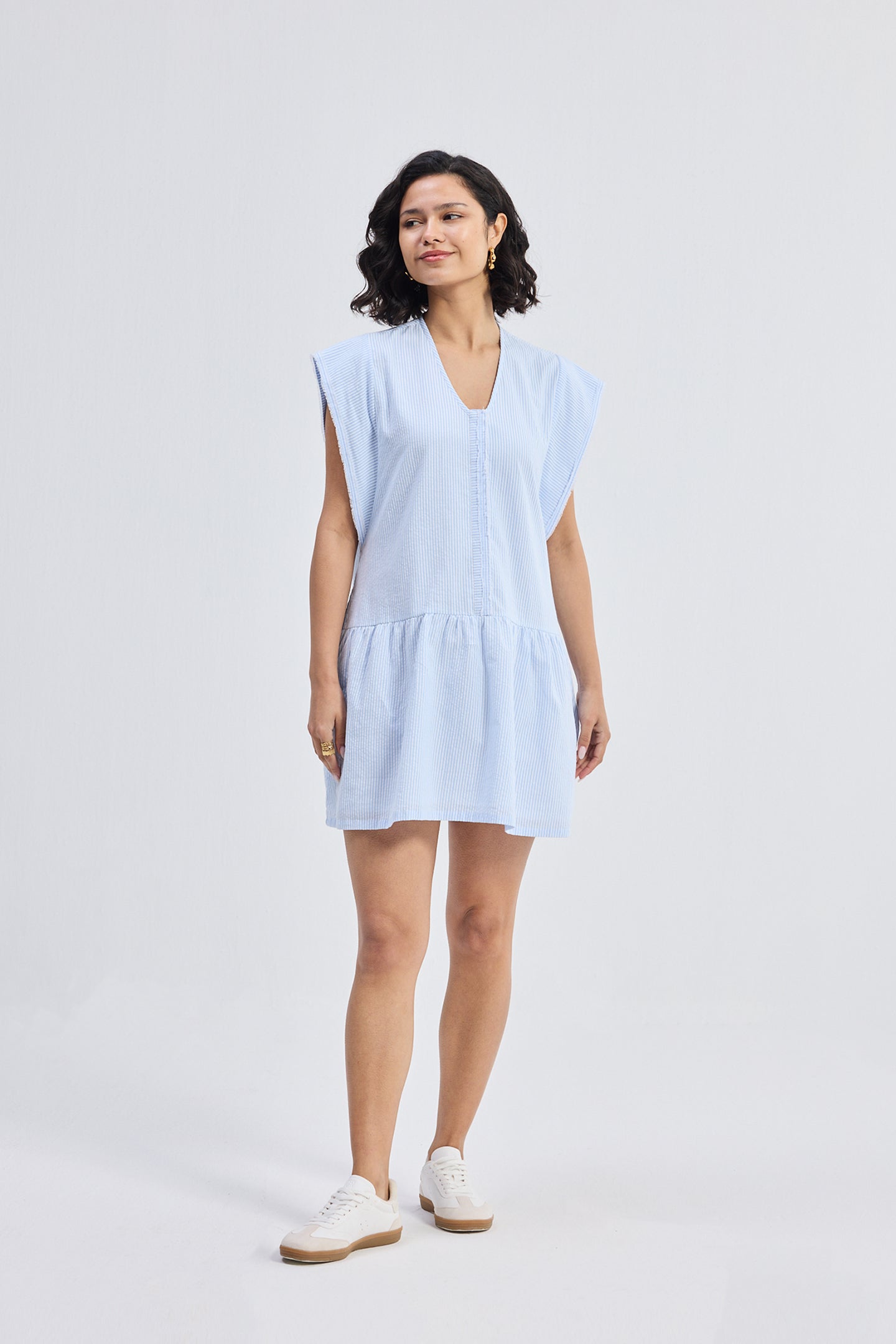 Oversized V neck Short Dress with Frayed Sleeves